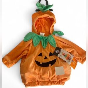Baby Pumpkin Halloween Costume size 0-6 months
